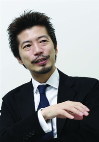 関心空間代表取締役 前田邦宏氏。ネット上のコミュニケーションは良いブレが発生しにくいんですよね。` 関心空間代表取締役 前田邦宏氏。ネット上のコミュニケーションは良いブレが発生しにくいんですよね。