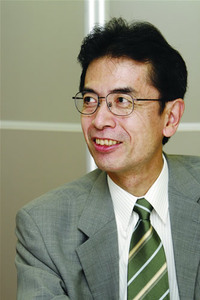 (株)元気学校校長 校條諭氏。「情報のギャップを埋め合わせるには専門家と一般人の間の人材が欲しい」 (株)元気学校校長 校條諭氏。「情報のギャップを埋め合わせるには専門家と一般人の間の人材が欲しい」