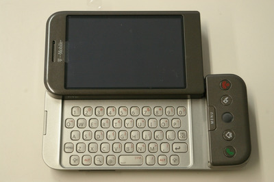 2008年に登場した,初代GoogleケータイT-Mobile G1 2008年に登場した,初代GoogleケータイT-Mobile G1
