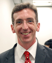 Tim Buntel氏