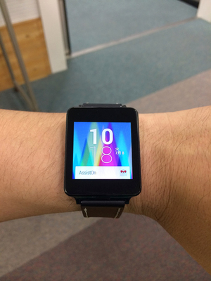 G WatchでGMailの通知を受けた様子 G WatchでGMailの通知を受けた様子
