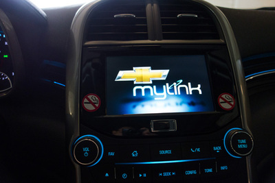 Chevrolet車に搭載されているMyLink。そういえば昨年デンバーへ行った際に借りた車もChevroletで,これを便利に使ってたのでした。 Chevrolet車に搭載されているMyLink。そういえば昨年デンバーへ行った際に借りた車もChevroletで,これを便利に使ってたのでした。