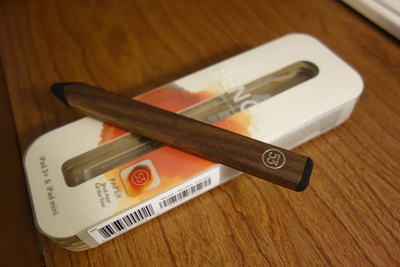買ったのはこちら,『Pencil by FiftyThree』。ペン先が思ったより太くてゴムゴムした柔らかさだったので,精細な描画には向かないものの,iPadで旅先水彩スケッチを楽しむ用途には楽しく使えるんじゃないかなあと期待してます。 買ったのはこちら,『Pencil by FiftyThree』。ペン先が思ったより太くてゴムゴムした柔らかさだったので,精細な描画には向かないものの,iPadで旅先水彩スケッチを楽しむ用途には楽しく使えるんじゃないかなあと期待してます。