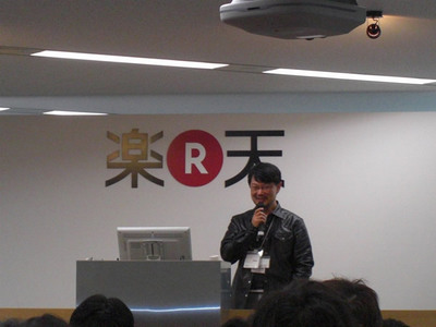 「ラストマン戦略」の重要性について述べたまつもとゆきひろ氏。このほか,差別化と価値創造を備えることで,エンジニアとしての位置エネルギーが向上する,という理論についても紹介しました。 「ラストマン戦略」の重要性について述べたまつもとゆきひろ氏。このほか,差別化と価値創造を備えることで,エンジニアとしての位置エネルギーが向上する,という理論についても紹介しました。