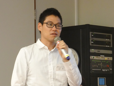 Fluentdの現状について紹介する米国Treasure Data Inc. マーケティング担当VPの田村清人氏。ここ数年取り組んできた成果がここに来て花開いたとのこと。最新のFluentd V0.14.0ではWindowsでの動作をサポート,時刻を秒精度からナノ秒精度に,柔軟なバッファリングなど多くの機能が盛り込まれた Fluentdの現状について紹介する米国Treasure Data Inc. マーケティング担当VPの田村清人氏。ここ数年取り組んできた成果がここに来て花開いたとのこと。最新のFluentd V0.14.0ではWindowsでの動作をサポート,時刻を秒精度からナノ秒精度に,柔軟なバッファリングなど多くの機能が盛り込まれた