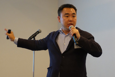 「TREASURE CDP」を紹介する米国Treasure Data CEO,芳川裕誠氏 「TREASURE CDP」を紹介する米国Treasure Data CEO,芳川裕誠氏