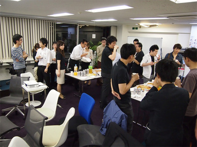 セッションの後は懇親会を開催 セッションの後は懇親会を開催