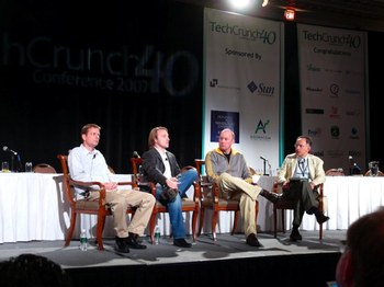 左からフィロ，ハーレー，アンドリーセン，モリッツ（TechCrunch）