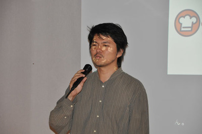イベント開催にあたっての挨拶をする，クックパッド株式会社最高技術責任者橋本健太氏。