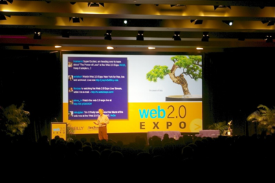 過去の歴史と今の動向を見ながら,Webの未来について語るオライリー氏 過去の歴史と今の動向を見ながら,Webの未来について語るオライリー氏