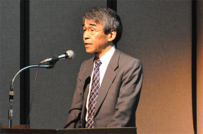 昨年に続いてオープニングセッションを行ったのは共同実行委員長の香川大学教授，古川善吾氏。昨年からのテストを巡る技術トピックやコミュニティの活動，それらをふまえた今回の見どころをわかりやすく紹介した。