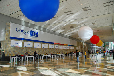 朝一番，Google I/O開場直後の受付の様子