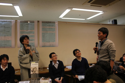 2011年総合ランキング1位の『アジャイルサムライ』の翻訳者である角谷さんが来場していたため，コメントをいただきました