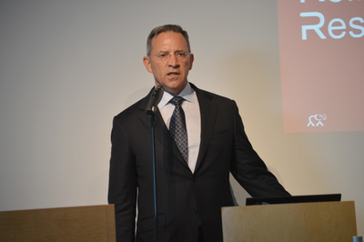 MapR COO マット・ミルズ氏。半年前にMapRに入社。前職はOracleで北米の製品担当だったとのこと。 MapR COO マット・ミルズ氏。半年前にMapRに入社。前職はOracleで北米の製品担当だったとのこと。